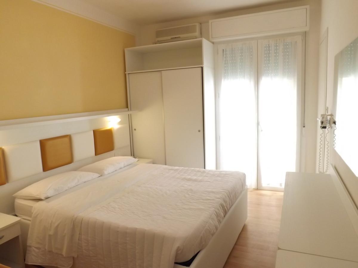 Hotel Gioiosa Cesenatico Dış mekan fotoğraf