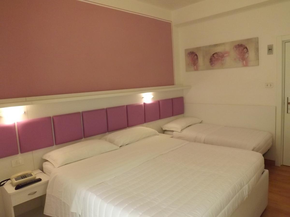 Hotel Gioiosa Cesenatico Dış mekan fotoğraf